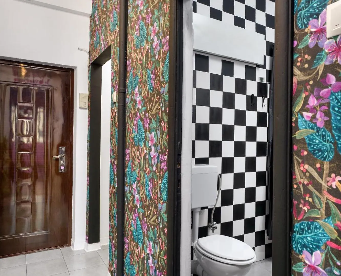 Alice In Wonderland - Selestate Apartment Bucharest